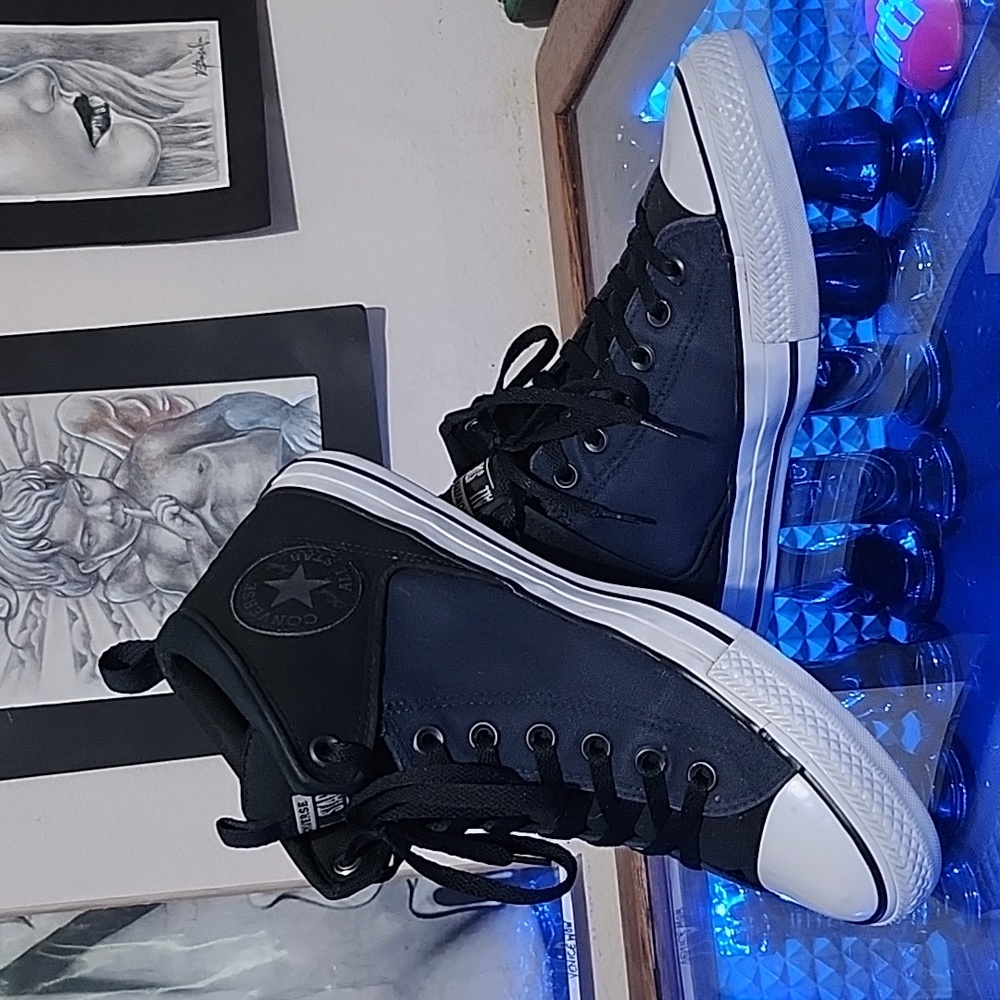 Converse Mid Tops